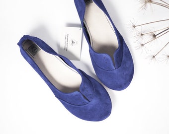 Woman Oxfords Shoes in Navy Blue Italian Leather, Handmade Low Heel Shoes, Elehandmade