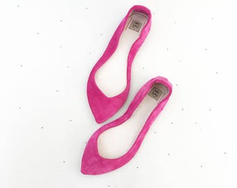 red pointy flats