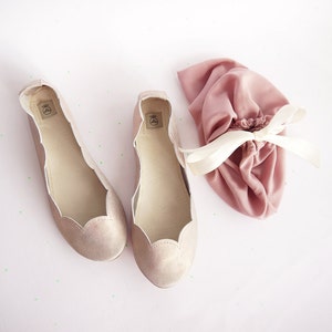 Bridal Shoes in Rose Gold Italian Leather, Scalloped Ballet Flats Low Heel Wedding Shoes, Elehandmade Shoes