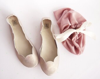 Bridal Shoes in Rose Gold Italian Leather, Scalloped Ballet Flats Low Heel Wedding Shoes, Elehandmade Shoes