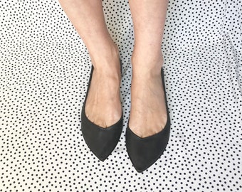 Pointy Toe Ballet Flats Shoes in Black Italian Leather, Handmade Womens Pointed Ballerinas, Low Heel Pump Shoes, Elehandmade Shoes