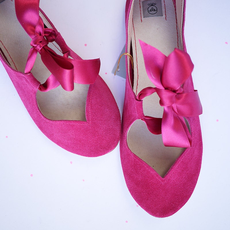 ballet style flats with ribbon