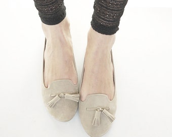 Loafers Schuhe aus Sand Creme Leder Wildleder mit Quasten, Handgefertigte Leder Flache Slip On Schuhe, Elehandmade