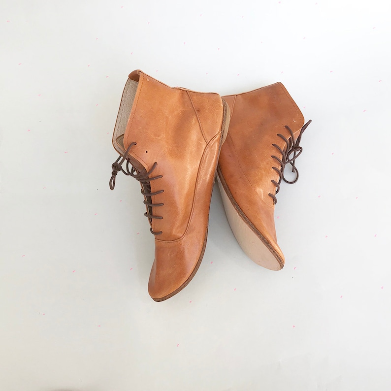 Women Ankle Boots in Tan Italian Soft Leather, Lace up Booties, Elehandmade Shoes image 4