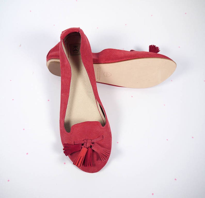 Loafers Shoes in Red Leather Suede and Matching Red Tassels, Handmade Leather Flat Shoes Slip On image 3