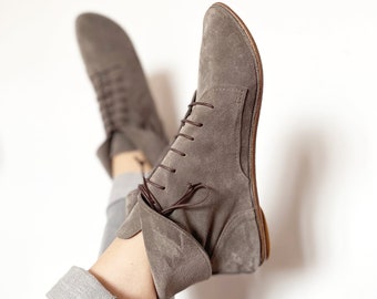 Women Ankle Boots in Brown Italian Soft Leather, Lace up Low Heel Booties, Elehandmade Shoes