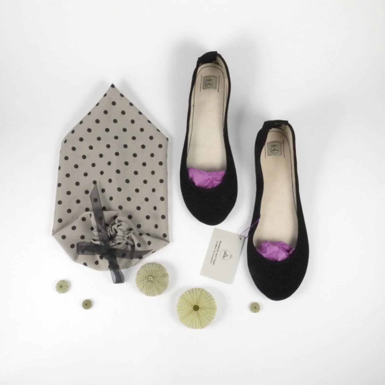 leather shoes. ballet flats. leather ballet flats. black shoes. wife gift. gift for her. personalized gift. handmade shoes. ital