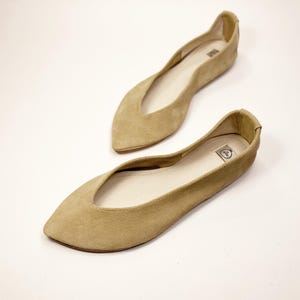 Pointy Ballet Flats Shoes In Light Brown Italian Leather, 80s style Shoes, Elehandmade