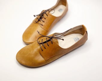 Oxfords Shoes in Tan Leather, Handmade Soft Laced up Flats Shoes, Elehandmade Slippers