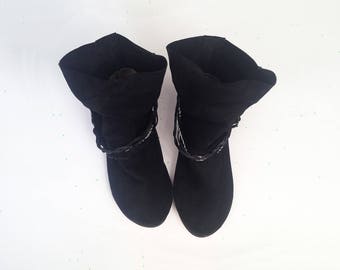 Ankle Boho Soft Boots in Black Italian Leather, Elehandmade Shoes