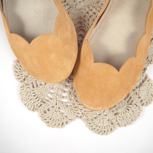 READY to SHIP ! 15% OFF ! Size 36 --- Peach Soft Suede Scalloped Handmade Ballet Flats