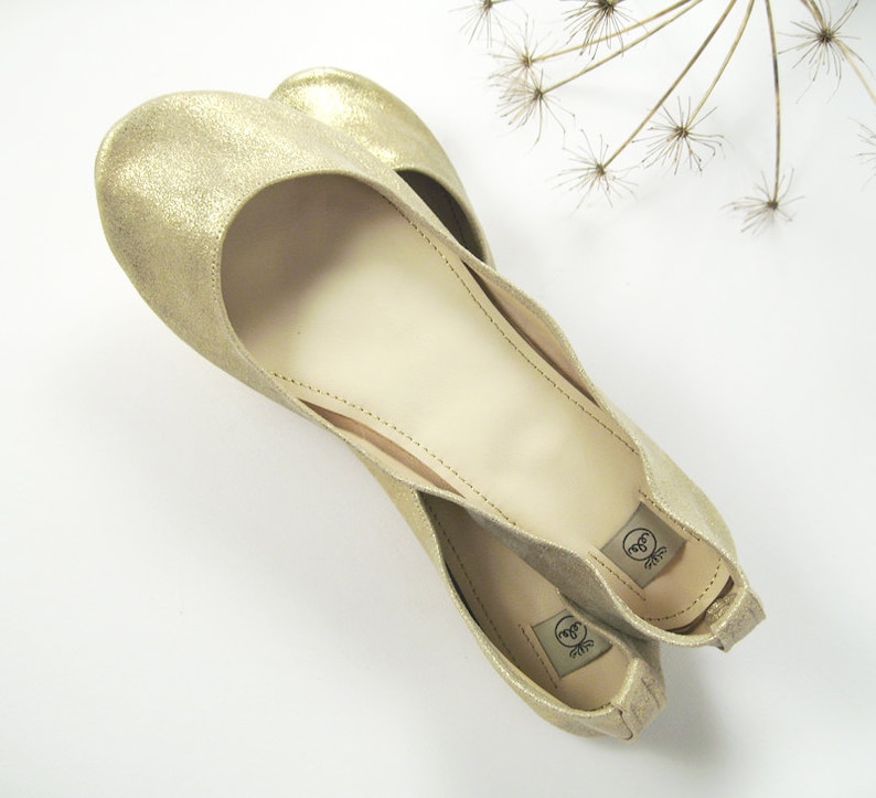 Ballet Flats Shoes in Soft Gold Italian Leather, Handmade Bridal Elegant Ballerinas, Elehandmade Shoes image 2