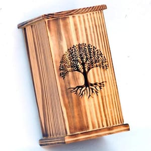 Urne funéraire artisanale en pin : souvenir commémoratif de l&#39;arbre de vie