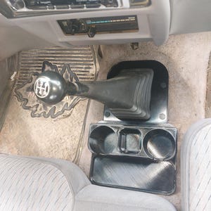94&#39; 2wd Ford Ranger XLT Center Console w/ Over-sized Cup Holders