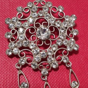 Vintage Sparkly Rhinestone Brooch With Dangles