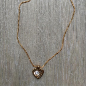 Colar com pingente de coração e cristal dourado vintage