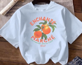 Enchante Marché peaches illustration T-Shirt | French market fruit design