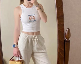 Croissant illustration Racer Tank | French script 'Un croissant s'il vous plaît'