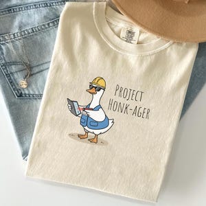 Funny Silly Goose Engineer Shirt, Funny Engineer Gift, STEM Humor Shirt, Mechanical Electrical Civil Engineer Shirt, Engineering Student Tee