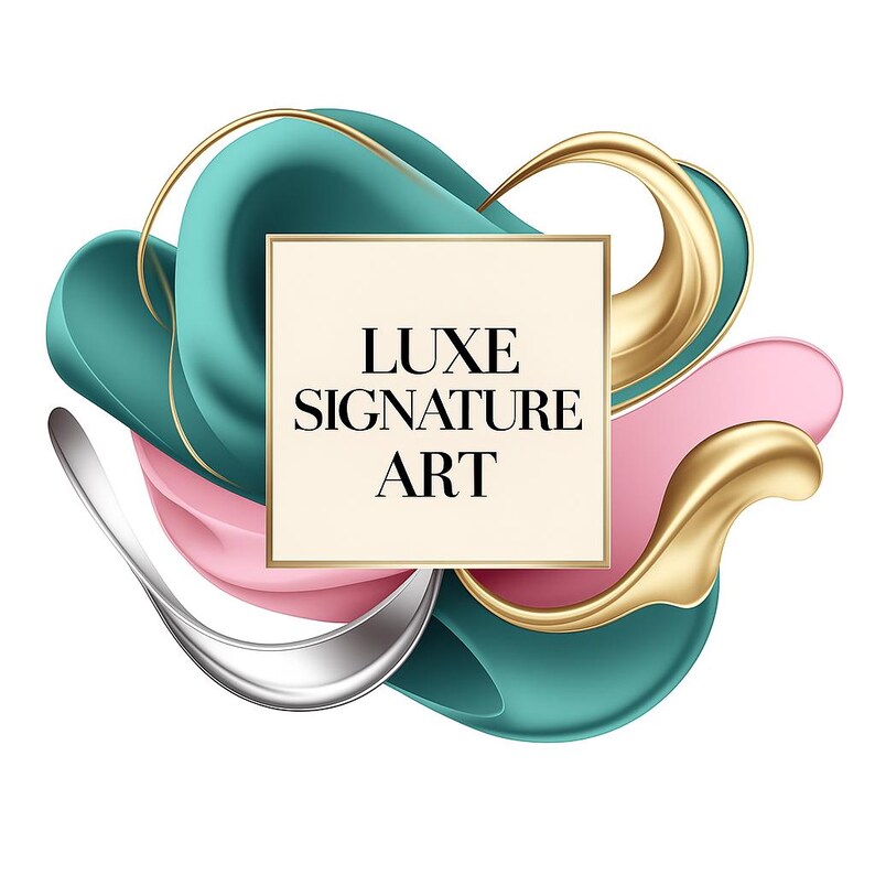 Op de afbeelding: Een abstract ontwerp met vloeiende elementen in teal, roze, zilver en goud. Een vierkant met de tekst "LUXE SIGNATURE ART" in zwart is gecentreerd in het ontwerp, tegen een cr&egrave;mekleurige achtergrond.