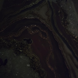 shimmering in the dark ✨️