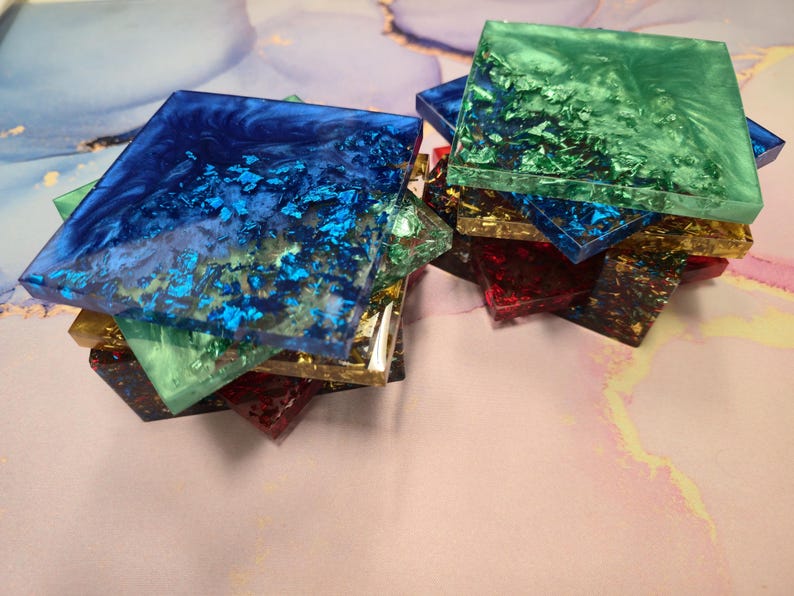 Conjunto de 4 porta-copos com glitter e suporte, porta-copos artísticos em resina em diversas cores, decoração de mesa, acessórios de luxo para carrinho de bar, vários formatos e cores. imagem 3