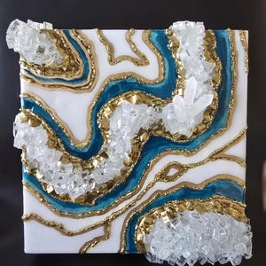 Blauwgroen en gouden geode muurkunst, klein cadeau, luxe 3D-harsschilderij, statement kristalkunstwerk, gratis cadeau bij elke aankoop! Alle maten afbeelding 2