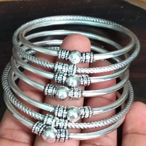 Set von 7 Handgefertigte Design Silber Armreifen, 925 Sterling Silber Armreifen, Design Boll Armreifen, Westindische Armreifen Set, Geschenk für sie