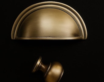 Tirador de cajón de latón macizo con forma de concha - Juego de manija y pomo de 64 mm