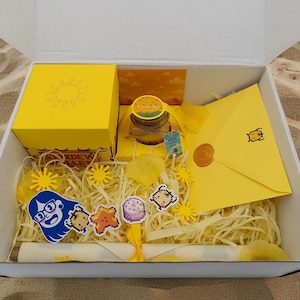 Stardew Valley Summer Gift Box – Custom Diorama, Candle & Banner