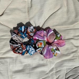 Handgemaakte scrunchie | Op anime geïnspireerde scrunchie