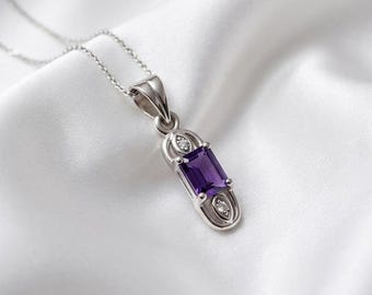 Collar con colgante de amatista natural / Plata de ley 925 / Regalo hecho a mano para ella / Joyería con piedra natal de febrero / Gema púrpura
