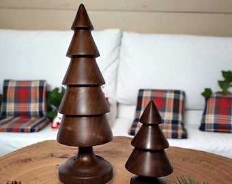 Arbres en bois - Tournage - Noyer - Figurine à feuilles persistantes