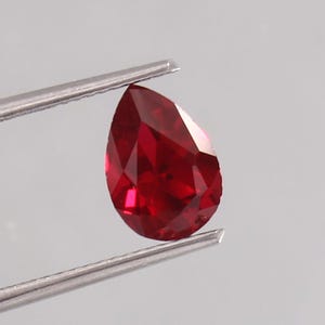 AAA Flawless Mozambique Blood Red Ruby Loose Pear Gemstone Cut 2.55 Ct Beautiful Luster Quality,Fashion Jewelry& Ring Making Product 9X6 MM