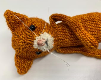 Cute Knitted Wool Kitten/Small Toy/Orange Kitten//Handknit/Made to Order