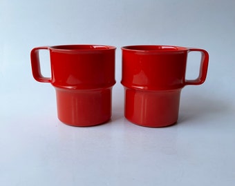 Tomato red Rosti Mepal mod vintage plastic cups mugs tumblers