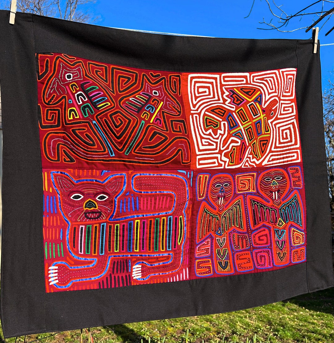 Hemmed Four Panel Mola Fabric Rainbow Parrot Cat Jaguar Fish Bird