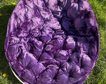 Midcentury vintage royal purple tufted velvet circle chair pad cushion rattan bamboo lounger
