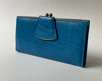 Excellent ladylike kisslock wallet sky blue leatherette 50s 60s pocketbook Renwick Canada