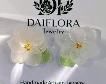 Real Hydrangea Flower Stud Earrings | Handmade Resin Jewelry I Nature-Inspired Earrings I Unique Gift for Her
