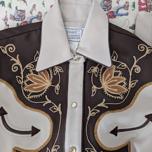 H BAR C California Ranchwear Cheyenne country and western cowboy vintage shirt with awesome chainstitch embroidery