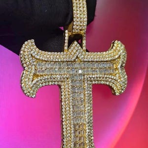 Pingente inicial personalizado com letra T e diamante simulado de corte redondo 3 quilates, banhado a ouro amarelo 14K - Prata 925