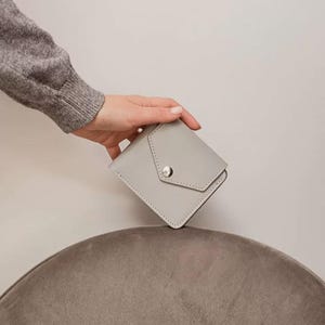 Leather wallet 4.2 with button gray - BN-PM-4-2-shadow