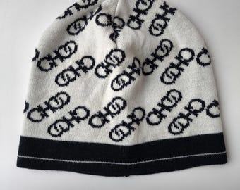 JIMMY CHOO Ladies Designer Logo Detail Wool Blend White navy beanie hat