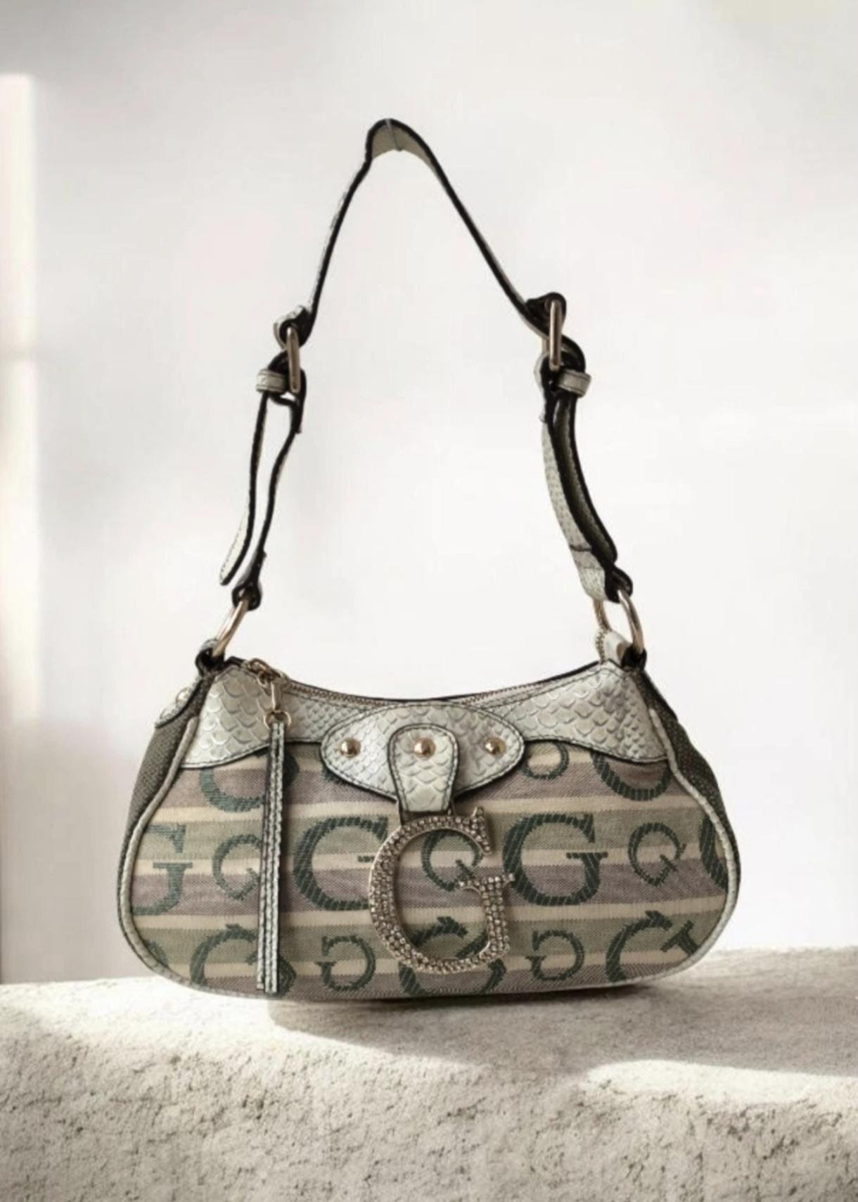 バッグ GUESS HANDBAG y2k G-ROGO Guess Y2k Purse G Monogram - Etsy
