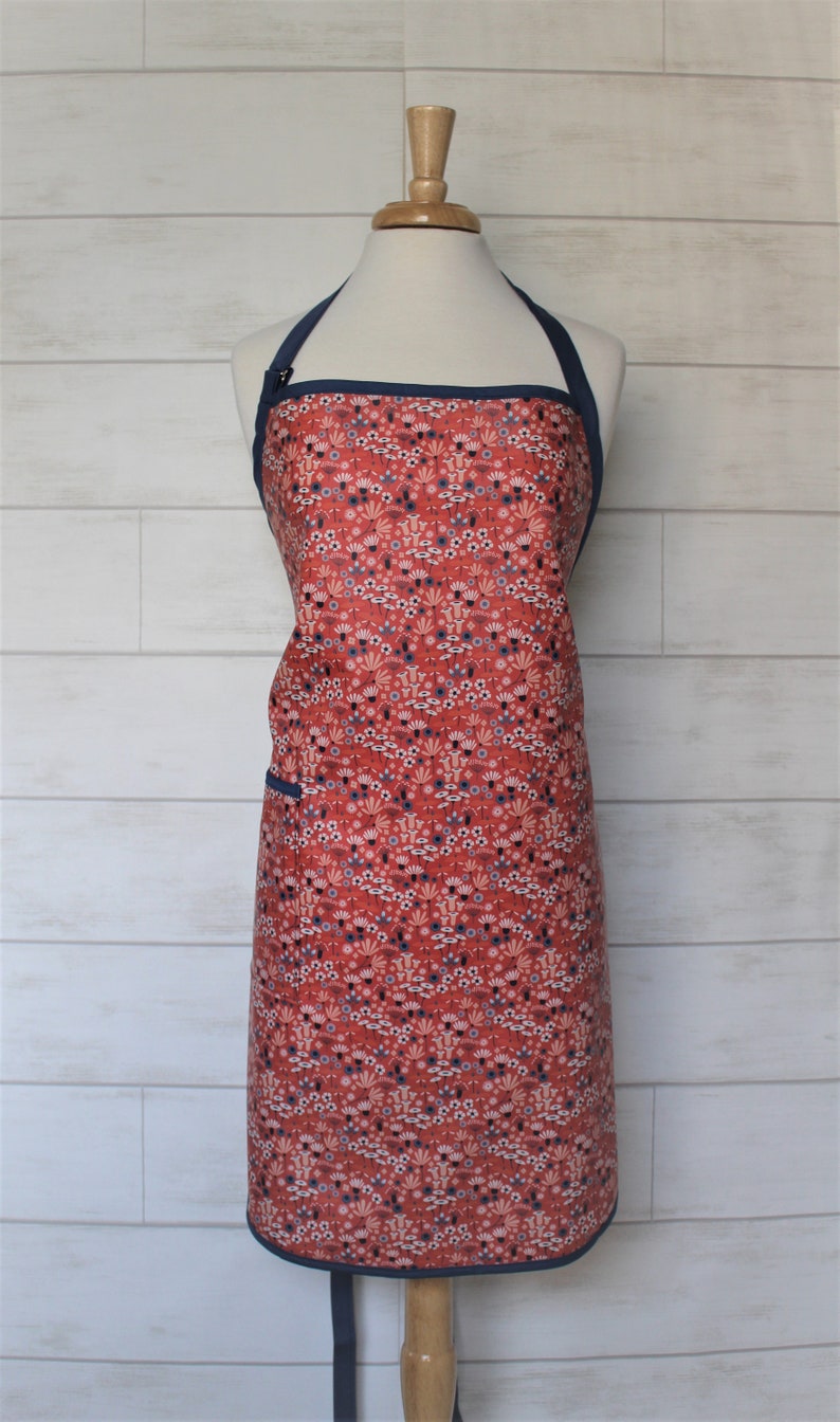 Womens Waterproof Kitchen Apron Organic Cotton Apron in Pink with Mini Flowers
