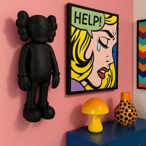 Wall Mounted 18&quot; Pop Art Figure: Minimalist Display with Bracket