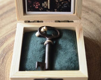 Juego de regalo de llave de barril hueco de latón antiguo genuino, caja de recuerdo, pergamino de intención, llave maestra vintage, herramienta de manifestación