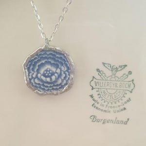 Flower pendant necklace, boho jewelry, vintage, porcelain jewelry, broken china necklace, unique gift for girlfriend