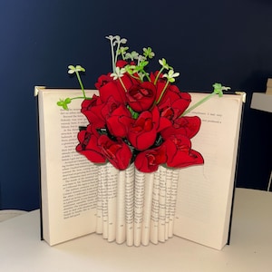 Book Bouquet . Book Vase. Bookish gifts. Gifts for readers. Gifts for a bookworm. Gifts for a book lover. Gifts for Book Girlies.